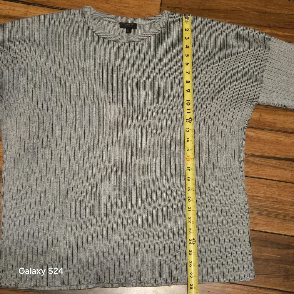 COS Men's Gray‎ Ribbed Sweater - Picture 3 of 8